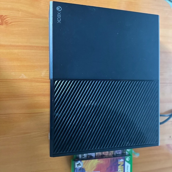 Xbox one - Picture 2 of 3